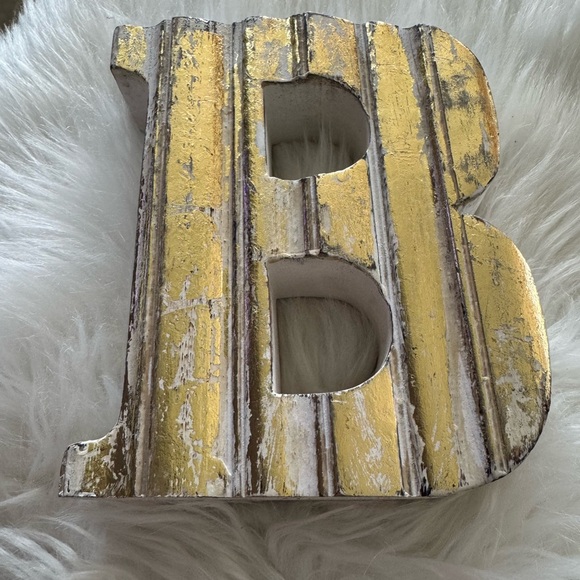 Gold and White Decorative Letter B - Picture 13 of 15